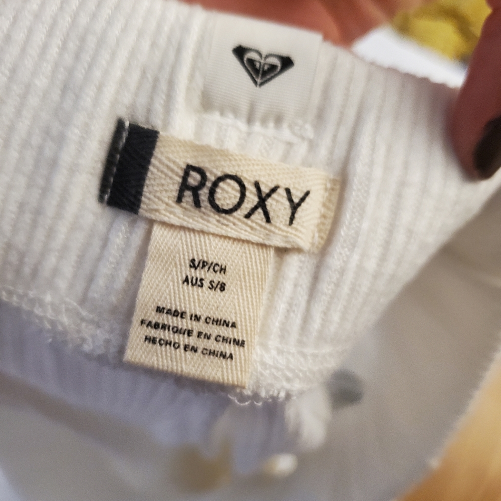 Roxy White Shorts Lettuce Hem Ribbed Soft Size Small - Picture 4 of 11
